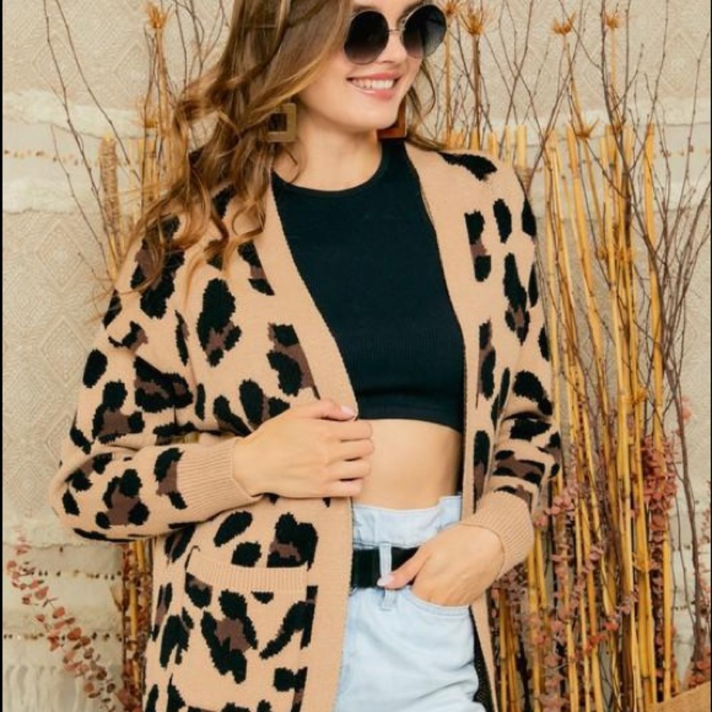Stay Close Leopard Print Cardigan with Pockets